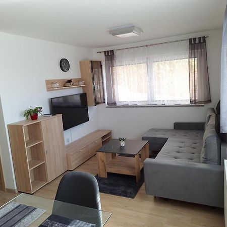 Apartment Belka 耶塞尼采 外观 照片